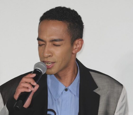 草間リチャード敬太